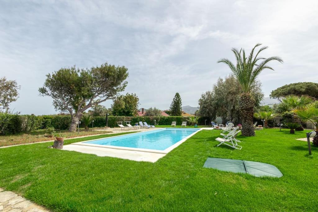 1-casa Sul Mare Con Piscina Vicino Cefalu *